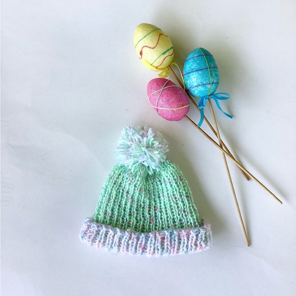 Hat Beanie Baby Pom Pom Green White Knit Pastel Spring Easter